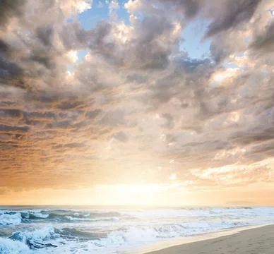 Cloudy sea sunset Dramatic cloudy sunset at seaside Copyright: xZoonar.com... Stock-Fotos