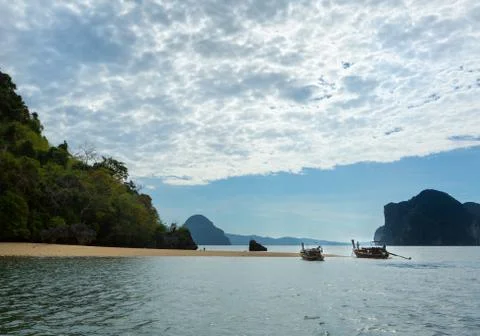 Cloudy shore 스톡 사진