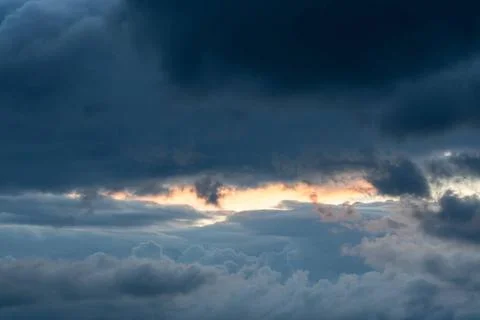 Cloudy sky in the Alps Cloudy sky in the Alps Copyright: xZoonar.com/Bernh... Foto stock