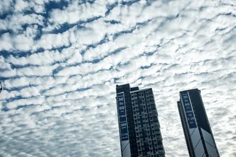 Cloudy sky and building Foto stock