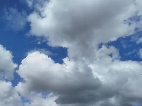 Cloudy Sky with Dramatic Cloud Formations 写真素材