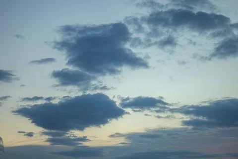 Cloudy Sky at Dusk Fotos Stock