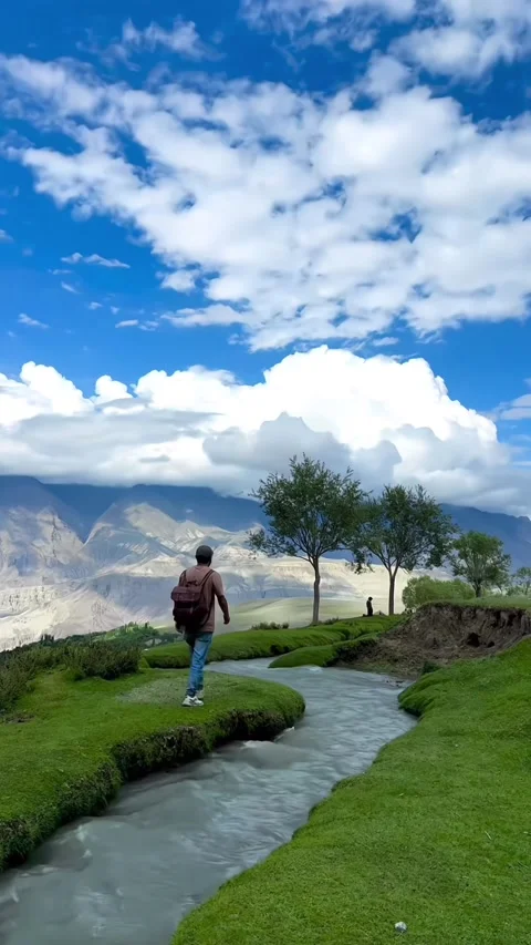 Cloudy sky Stockbeeldmateriaal 330258401