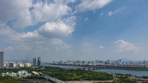 Cloudy sky at Modern apartment building with Han river Stock Footage 134966406