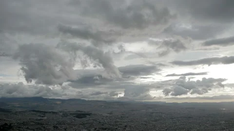 Cloudy sky over Bogota Video stock 134904649