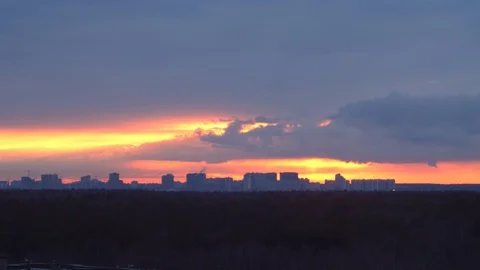 Cloudy sky over the city Video stock 129233945