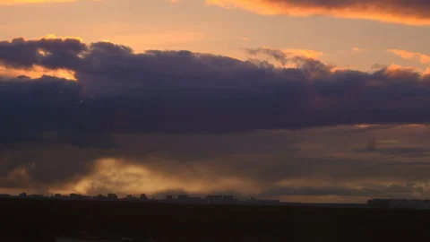 Cloudy sky over the city Video stock 129234089