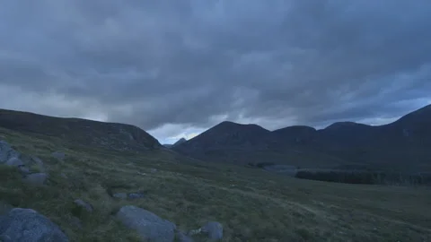 Cloudy sky over mountains time lapse Video stock 140722477