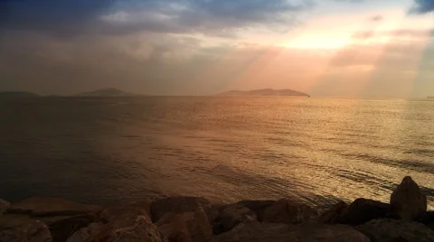 Cloudy sky over wavy sea. Stock Footage 3139360