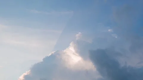 The cloudy sky on sea Vídeo Stock 345054375