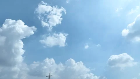 Cloudy sky view 4k video Vídeo Stock 312513779