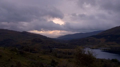 Cloudy Sunrise in Mountains 库存影片 115841851