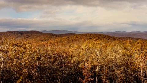 Cloudy sunset at Eagles Rest in Jasper Georgia during the fall Foto stock