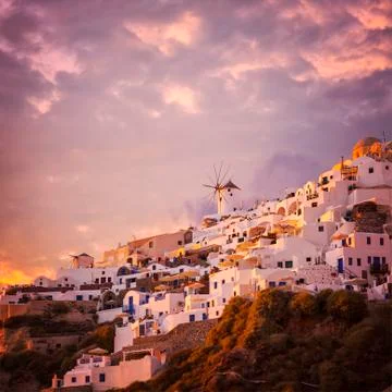 Cloudy sunset in Oia 写真素材