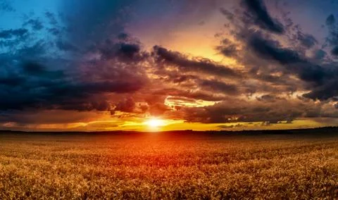 Cloudy sunset over moravia Foto stock