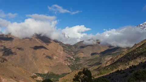 Cloudy valley in the mountains Stock Footage 98931117