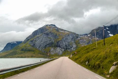 Cloudy view on the road Foto stock