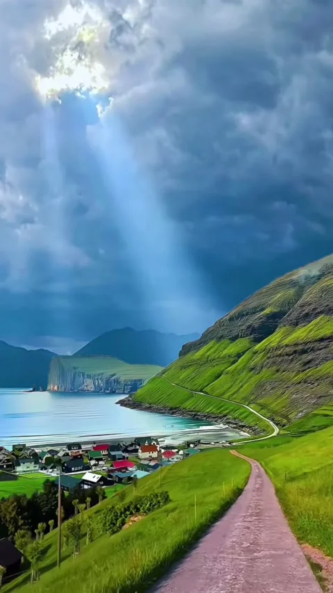 Cloudy weather Stockbeeldmateriaal 330258433