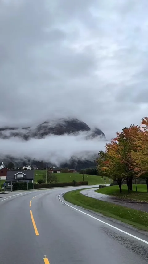 Cloudy weather Stock Footage 335321564