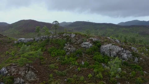 Cloudy weather in the mountains of Greece Vídeos de archivo 168951380