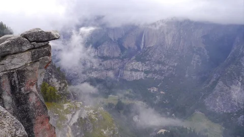 Cloudy Yosemite Valley Time Lapse from Glacier Point Stock-Footage 124211705