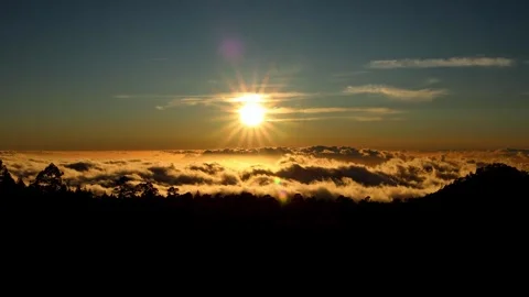 A clouscape sundown timelapse 4k 30fps video Stock Footage 301558580