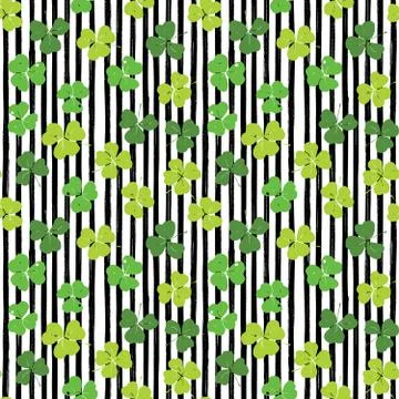 Clover leaf hand drawn doodle seamless pattern vector illustration. St Patric Illustrazione stock