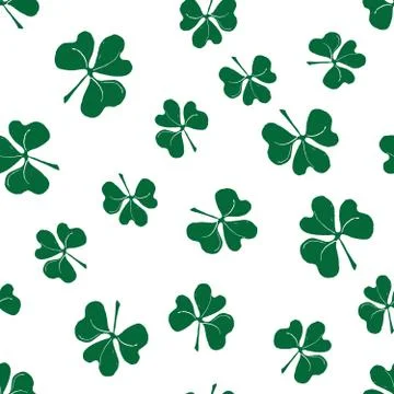 Clover leaf seamless pattern, hand drawn doodle vector illustration. St Patri Illustrazione stock