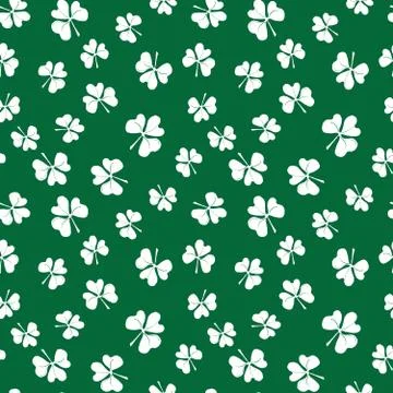 Clover leaf seamless pattern, hand drawn doodle vector illustration. St Patri Illustrazione stock