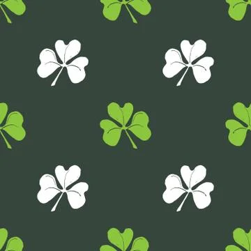 Clover leaf seamless pattern, hand drawn doodle vector illustration. St Patri Illustrazione stock