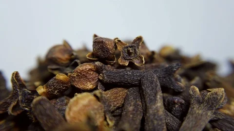 Cloves in closeup, looping 360 macro video Stock Footage 125676305