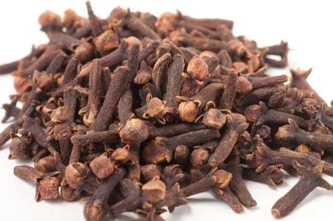 Cloves isolated on white Foto stock