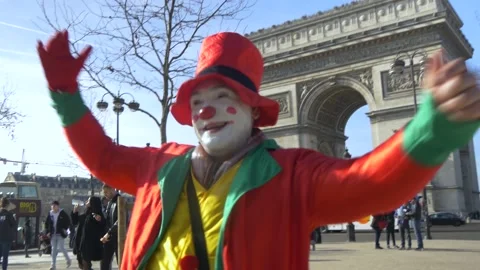 A Clown At The Arc De Triomphe In Paris, France Stock Footage 158598952