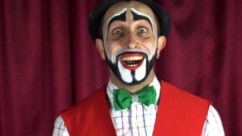 The clown changes emotions Stock Footage 85017720