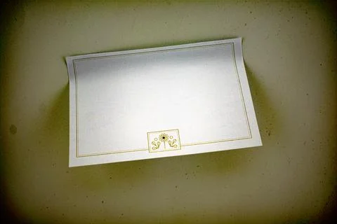 Clustered Creativity A Colorful Array of Office Essentials. Stockfoto's