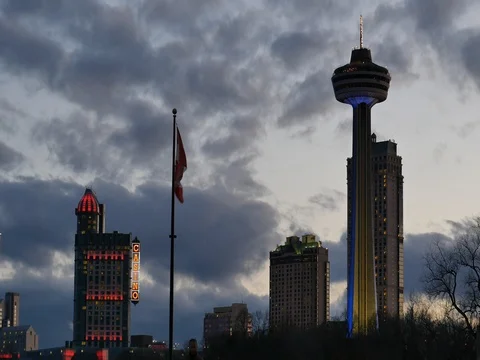 The CN Tower at Nighttime Vídeos de archivo 74600865