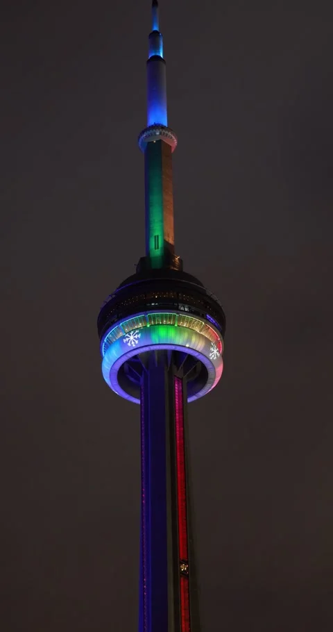 CN Tower - Tallest standing structure at night overlooking the illuminated Video stock 327731133
