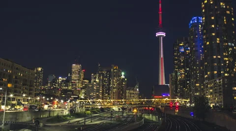CN Tower Train Bridge GO Station Overpass Vídeos de archivo 57855553