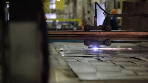 The CNC machine for plasma cutting of metal sheet Stock-Footage 102059415