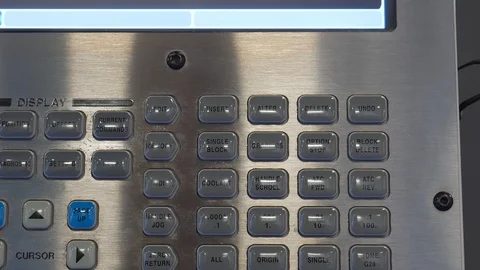 CNC milling machine controls Видео 117356490