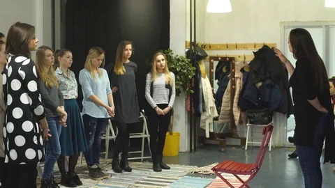 Coach and support group during psychological therapy. training for women Stock Footage 76264393