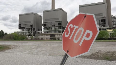 Coal fired electrical power plant generating station being demolished 库存影片 153833247