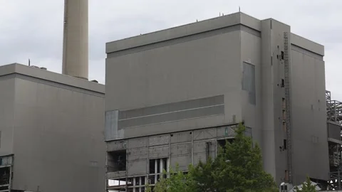 Coal fired electrical power plant generating station being demolished 库存影片 153839856