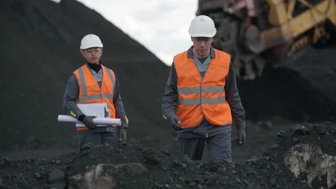 Coal mining worker open pit Stock Footage 110771942