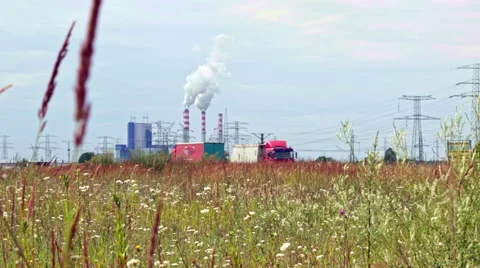 Coal powered electrical generation plan with fuming chimeny Stock Footage 53294668