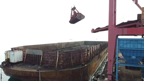 Coal ship Video stock 199118342