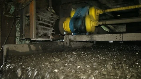 The coal on the vibrating table Stock Footage 95544970