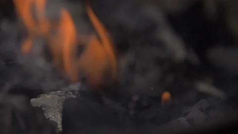 Coals and a slow-burning fire Stock Footage 142032858