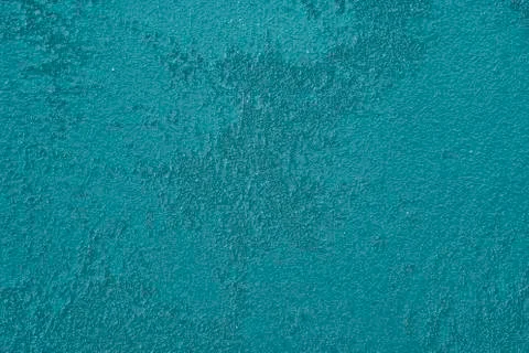 Coarse-grained wall surface not evenly painted with large strokes of paint, b Foto stock