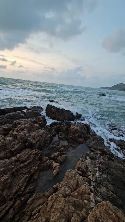 Coast line rigth to left Stockbeeldmateriaal 319348457